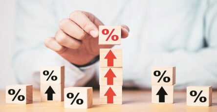 Interest rates: Don't expect any further hikes;  lock in high yield FDs now