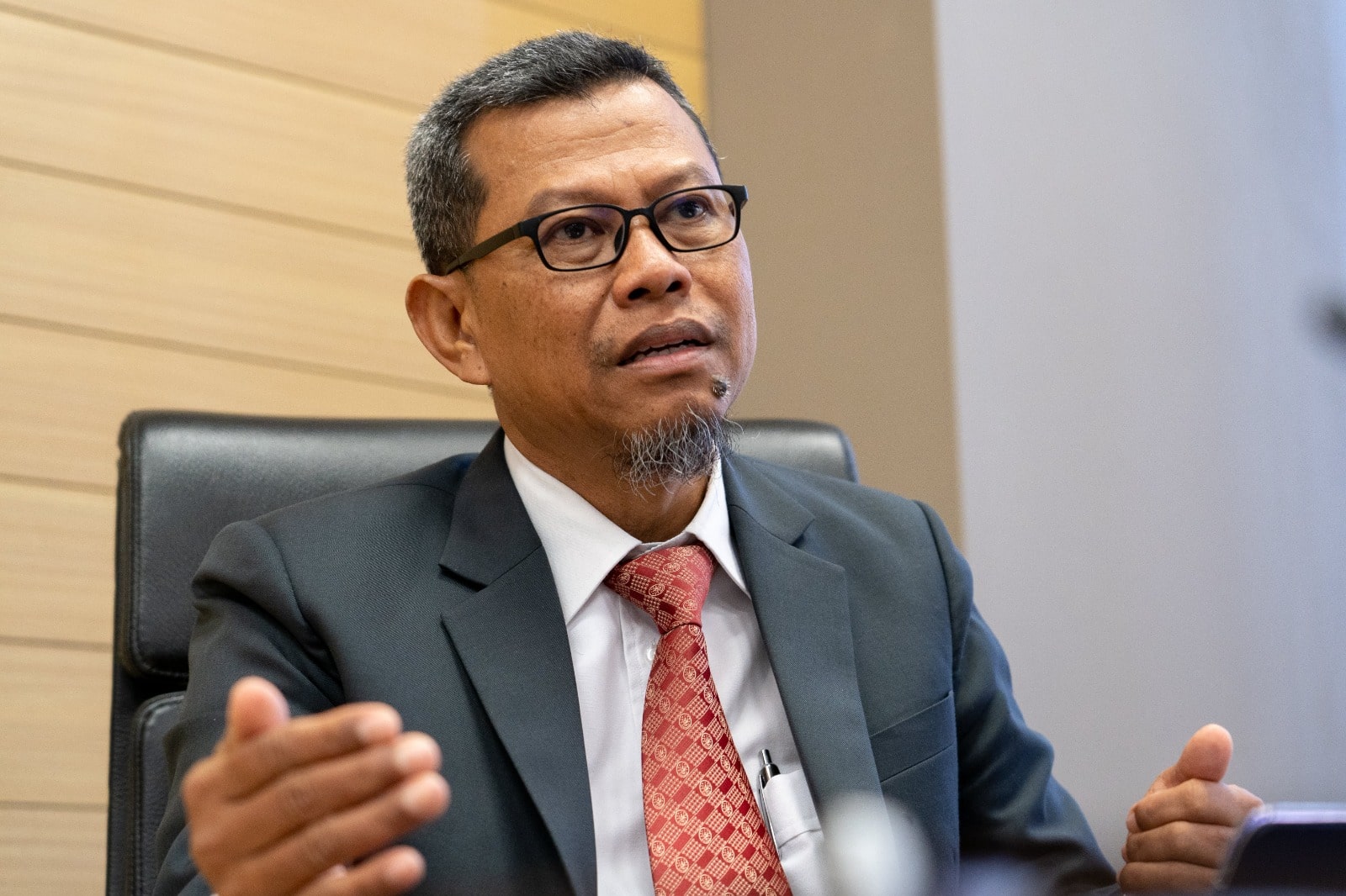 Mp For Kuala Langat: 'It'S Time For National Health Insurance'